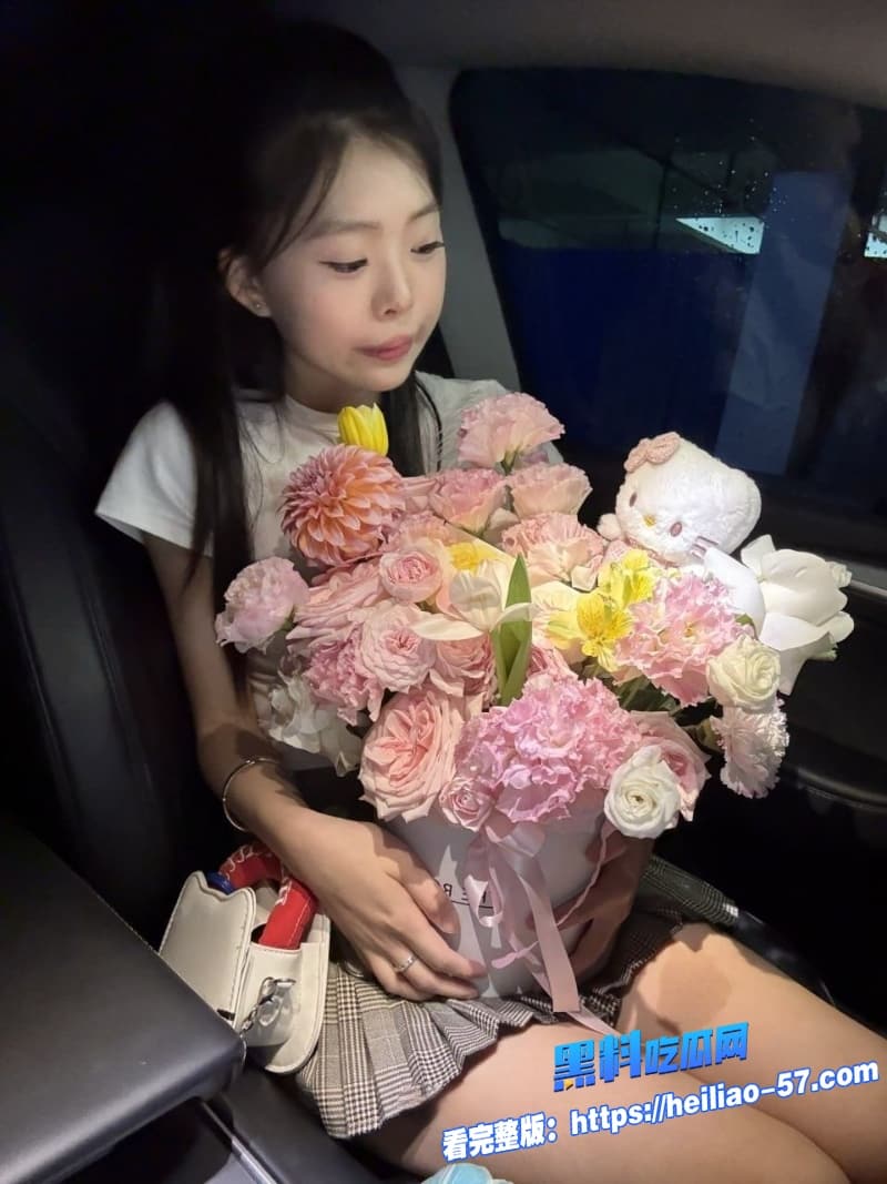 河南经济贸易技师学院绿茶翻车备胎2号把性爱视频全网曝光5 河南经济贸易技师学院绿茶翻车备胎2号把性爱视频全网曝光5