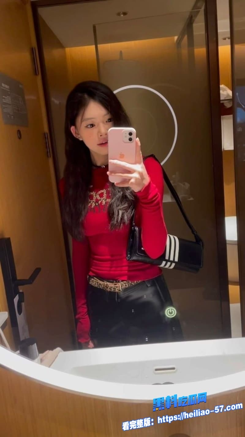 河南经济贸易技师学院绿茶翻车备胎2号把性爱视频全网曝光6 河南经济贸易技师学院绿茶翻车备胎2号把性爱视频全网曝光6