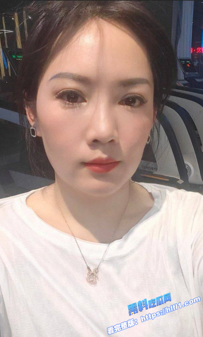 真实乱伦！昆明人妻 莉莉 被前夫发现和自己侄子乱伦 然后离婚并将投稿流出！1