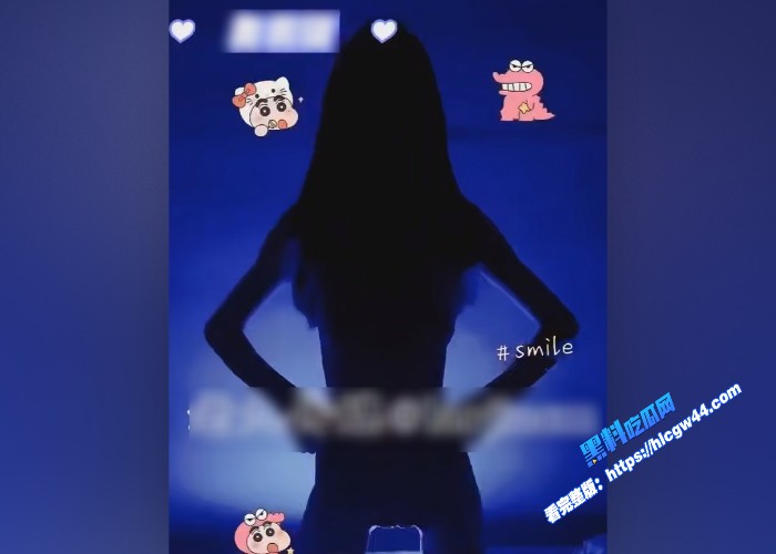 开灯关灯变装舞弹力摇各类抖音网红主播关灯三点全露福利视频一次看个够 图4WH700x500px