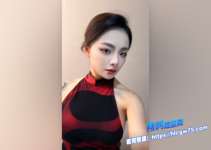 抖音万粉小网红海胆的越野车线下与两位猛男粉丝3P性爱视频曝光吃的真好啊都是大屌猛男 图7