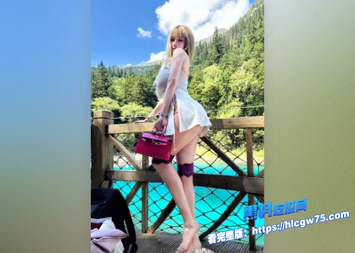 微博抖音10W粉爆乳网红顾灵曦小浪蹄子最新直播视频流出顶级魅魔展示绝佳口技光是听着声音看表情都能让你原地喷射 图2 微博抖音10W粉爆乳网红顾灵曦小浪蹄子最新直播视频流出顶级魅魔展示绝佳口技光是听着声音看表情都能让你原地喷射 图2