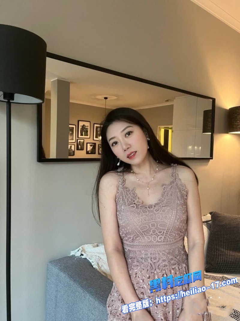 老爸外出喝酒未归畜生儿子半夜爬上亲妈床禁忌乱伦2