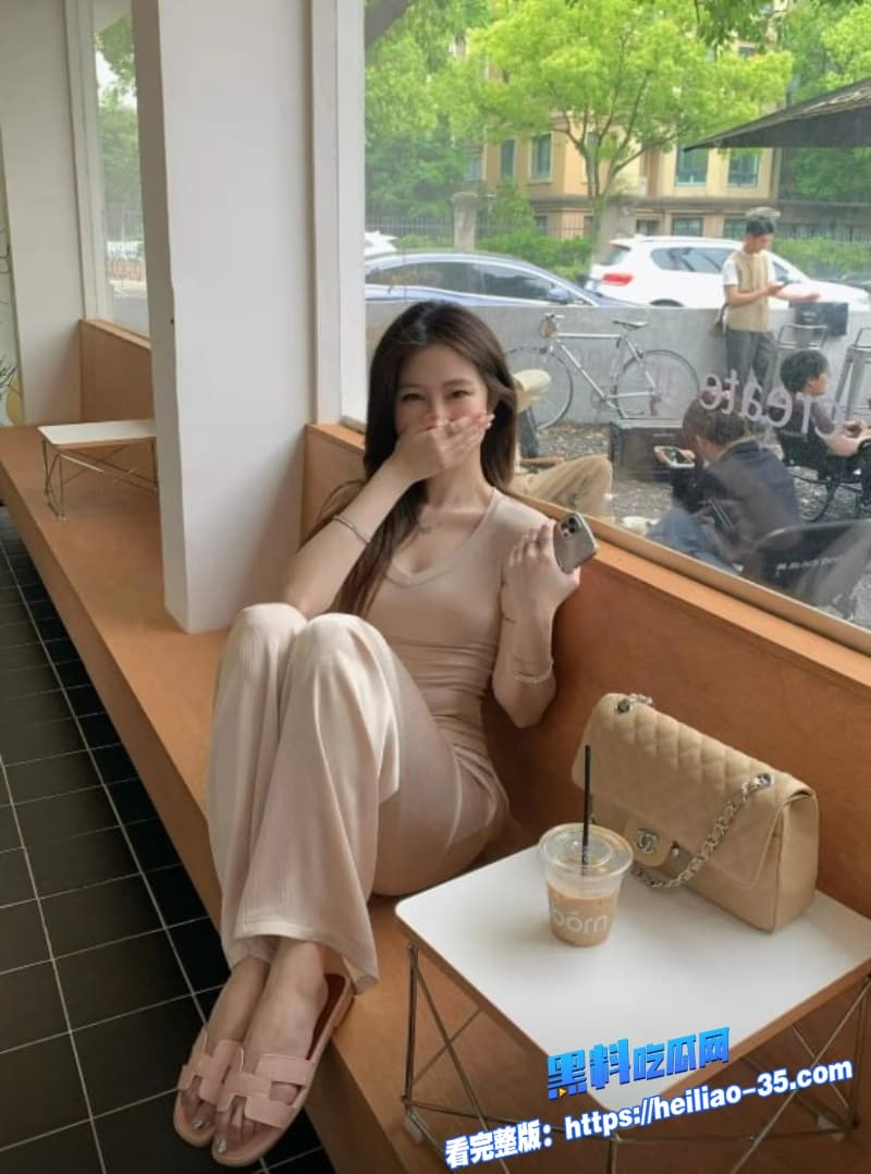 约炮酒吧白色连衣裙纹身美女视频流出温柔口到舒服各姿势随便狂抽猛冲 9 约炮酒吧白色连衣裙纹身美女视频流出温柔口到舒服各姿势随便狂抽猛冲 9