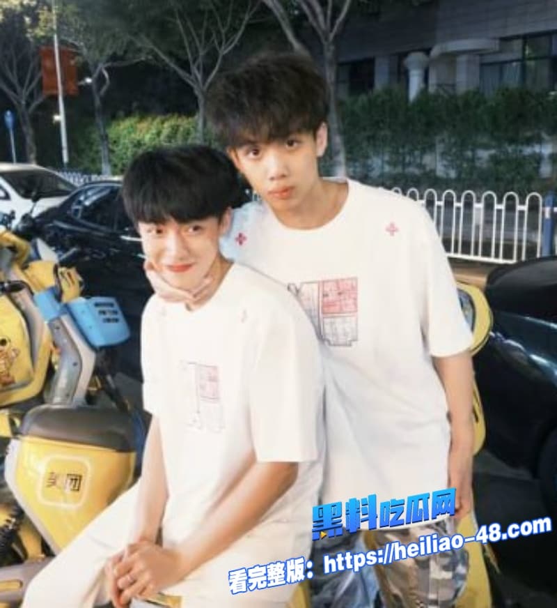 抖音男神小王睡醒了竟是gay私下打飞机视频流出众网友都看呆了 2 抖音男神小王睡醒了竟是gay私下打飞机视频流出众网友都看呆了 2