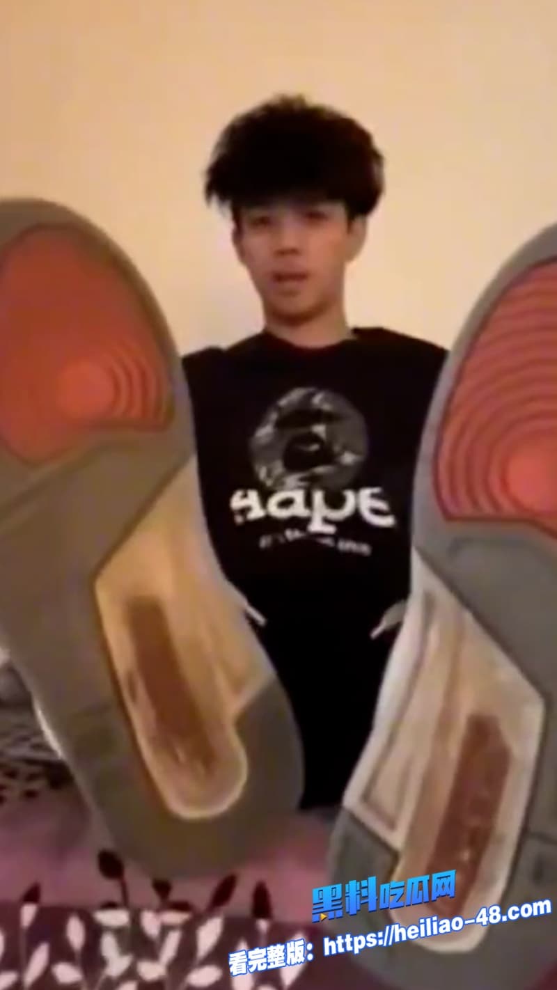 抖音男神小王睡醒了竟是gay私下打飞机视频流出众网友都看呆了 9 抖音男神小王睡醒了竟是gay私下打飞机视频流出众网友都看呆了 9