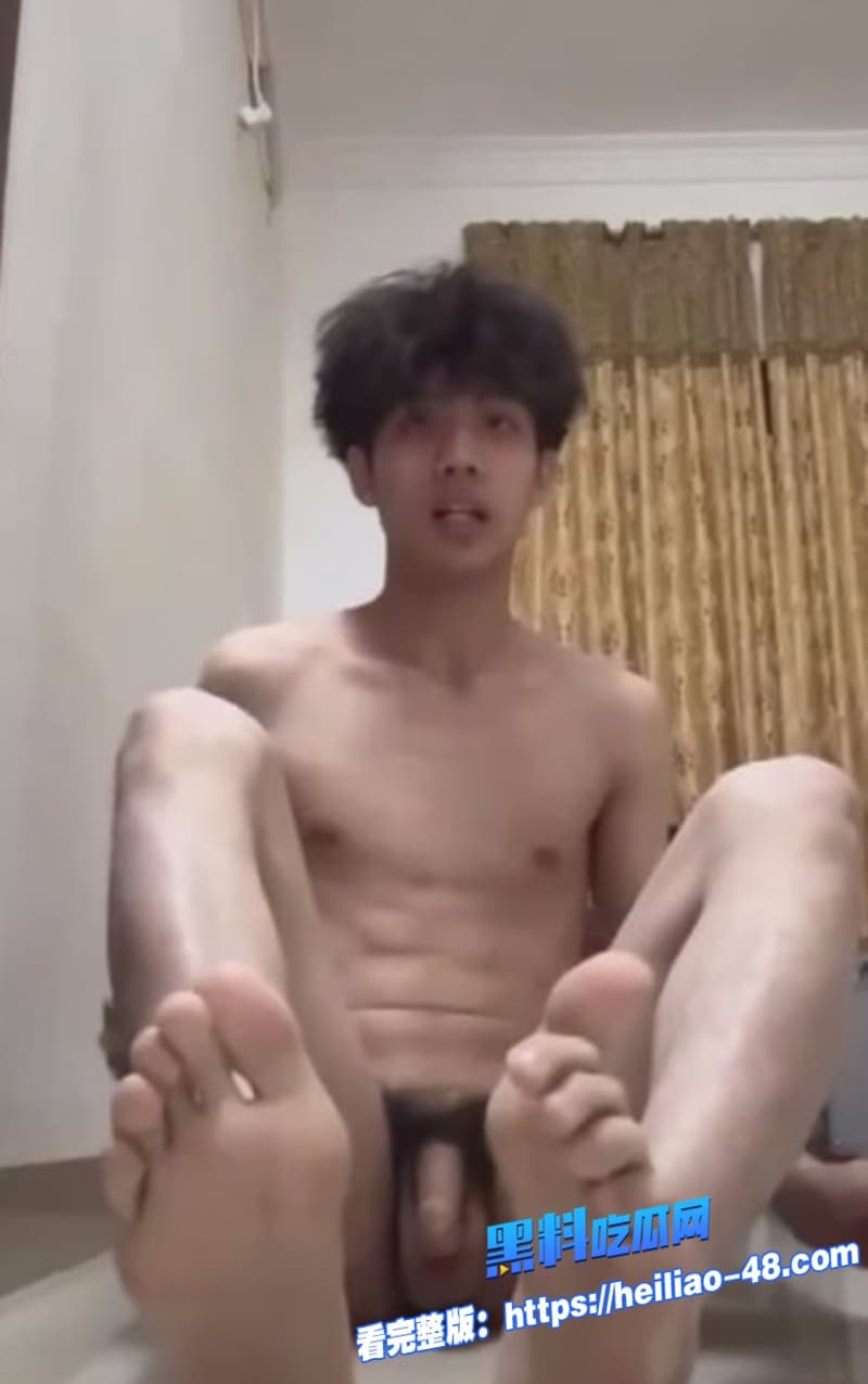 抖音男神小王睡醒了竟是gay私下打飞机视频流出众网友都看呆了 13 抖音男神小王睡醒了竟是gay私下打飞机视频流出众网友都看呆了 13