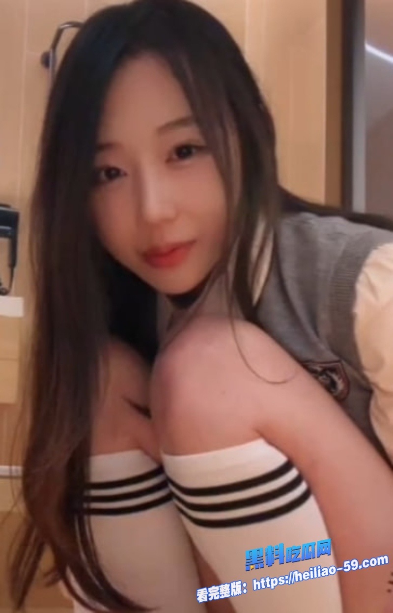 极品学妹缈缈第一视角白袜脚调教学长白袜玉足玩弄学长肉棒4 极品学妹缈缈第一视角白袜脚调教学长白袜玉足玩弄学长肉棒4