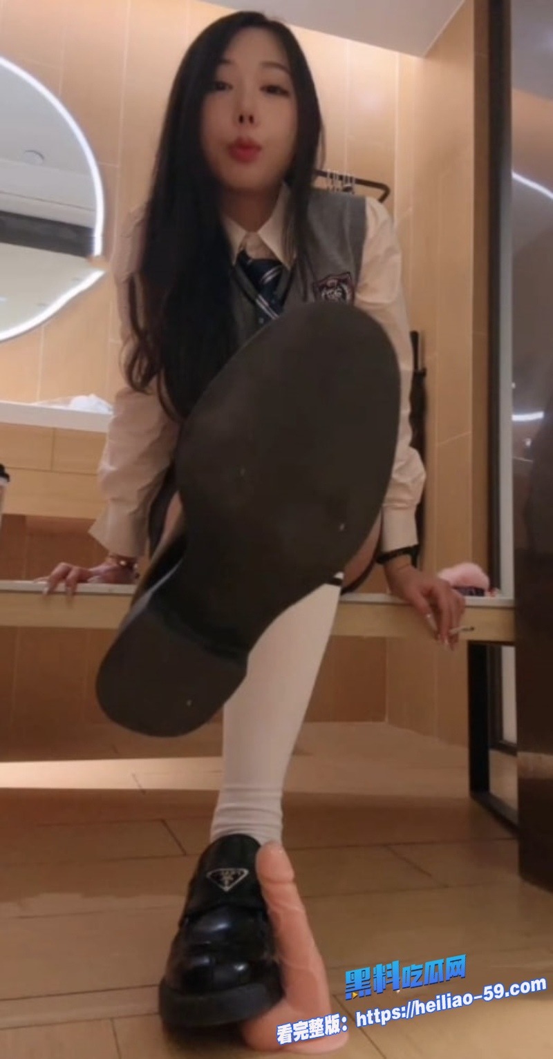 极品学妹缈缈第一视角白袜脚调教学长白袜玉足玩弄学长肉棒7 极品学妹缈缈第一视角白袜脚调教学长白袜玉足玩弄学长肉棒7