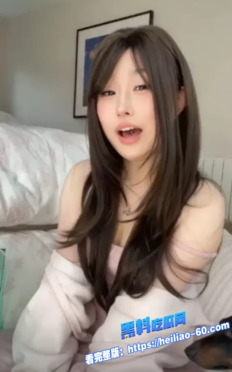 阿黑颜女神pupu噗噗被小助手偷拍吃鸡视频威胁 瞬间变胯下母狗疯狂吞屌求饶 11 阿黑颜女神pupu噗噗被小助手偷拍吃鸡视频威胁 瞬间变胯下母狗疯狂吞屌求饶 11