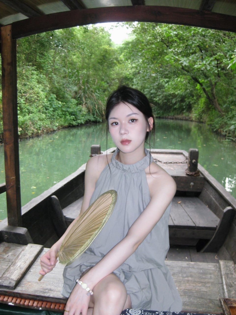 浙江高颜值女大魏凝性爱视频流出！清纯白领秒变反差母狗