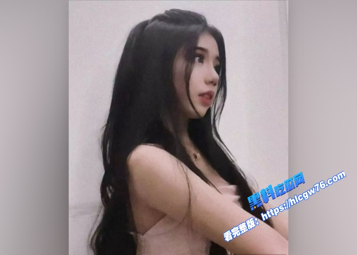 IG网红贤婷大尺度福利视频被金主粉丝泄密脸穴同框揉奶自慰视频 顶级炮架子身材尽显反差诱惑 图7
