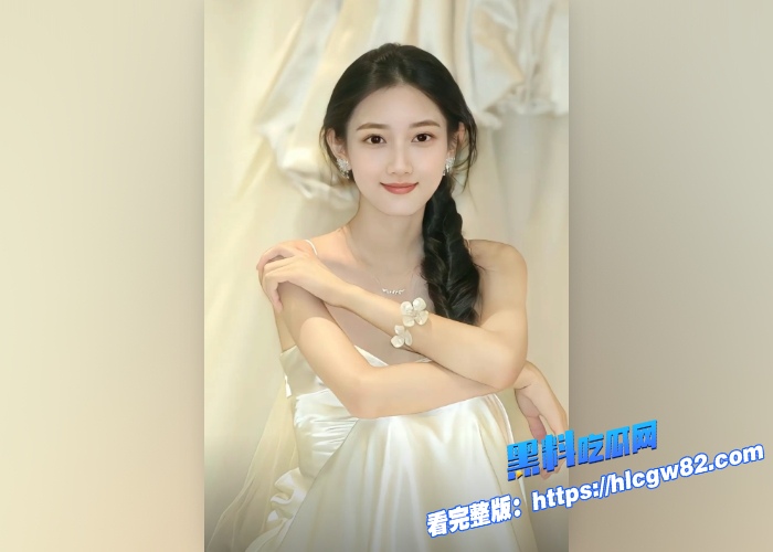 绝色颜值美女 最新大尺度私拍流出 跟随着音乐疯狂摇臀晃奶 肉色渔网袜掰穴自摸高潮!等你来撸~!(图3) 绝色颜值美女 最新大尺度私拍流出 跟随着音乐疯狂摇臀晃奶 肉色渔网袜掰穴自摸高潮!等你来撸~!(图3)