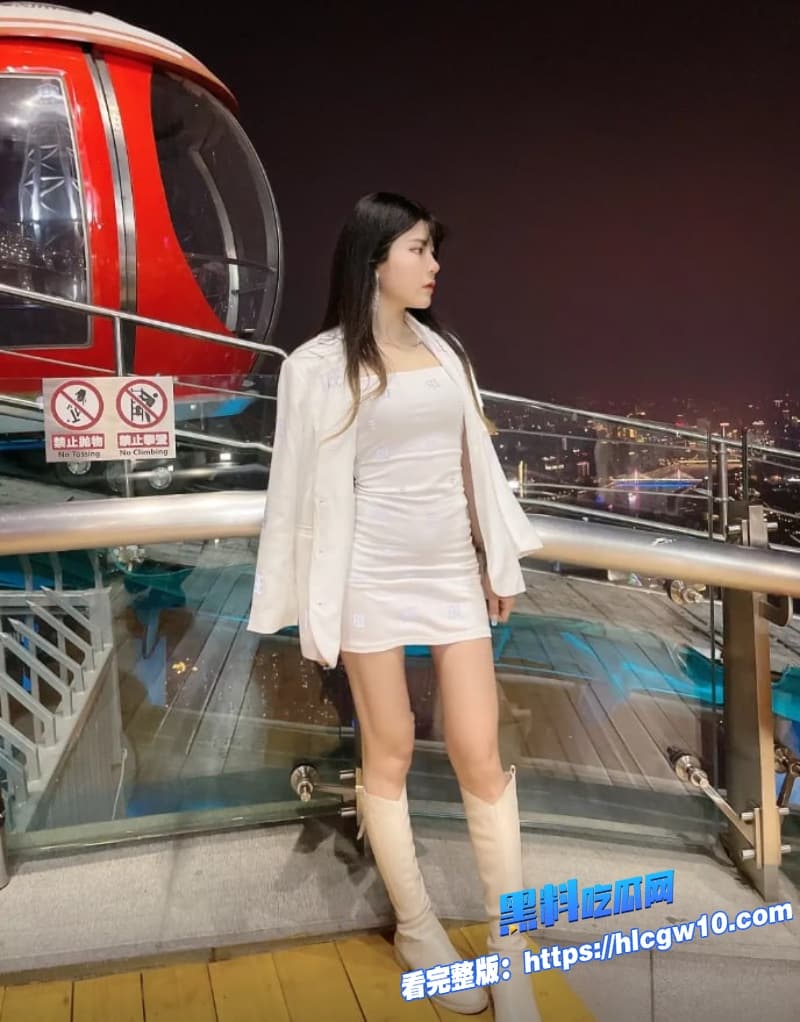 兄妹乱伦哥哥假装帮妹妹抠蚊子包结果直接深入检查到喷水高潮淫荡对话超刺激蚊子都看不下去了7