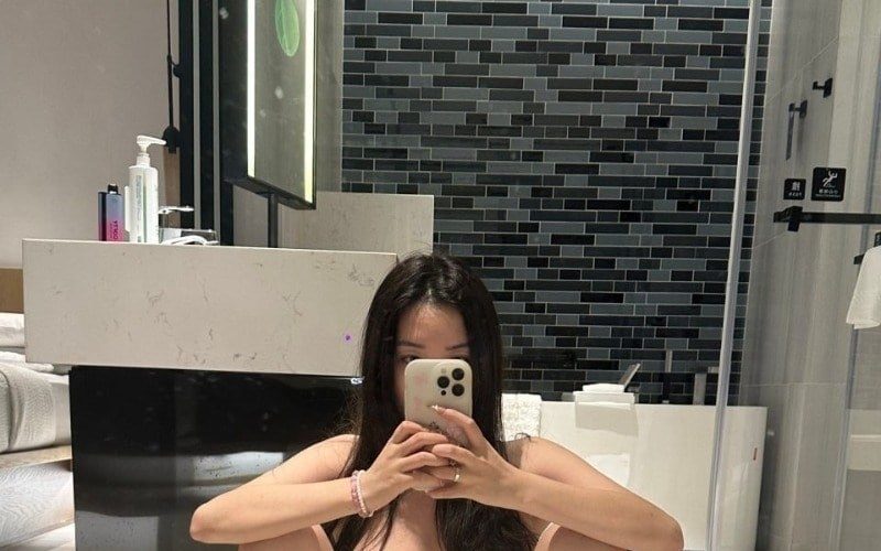 武汉微胖巨乳黄小桐9