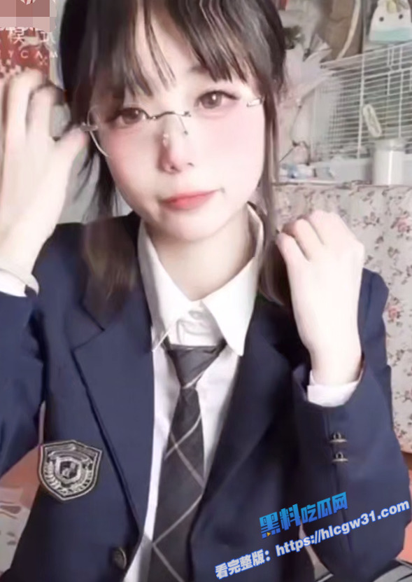 推特清纯福利姬美女 taohua3344 自慰视频福利合集流出 娇小的酮体 极具诱惑力！10