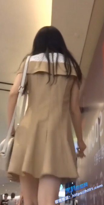 街头抄底偷拍！独家整理 抄底大神街拍 抄底偷窥多位小姐姐真空上阵 欣赏美鲍！2