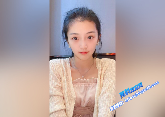 瓜友投稿！极品反差人妻 大尺度性爱私拍泄密 一颦一笑美如画 道具抽插蜜穴 舌舔蛋蛋 骚气十足4