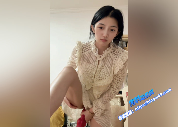 瓜友投稿！极品反差人妻 大尺度性爱私拍泄密 一颦一笑美如画 道具抽插蜜穴 舌舔蛋蛋 骚气十足10