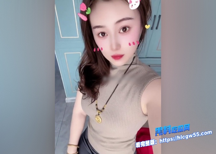快手网红刘大美人私拍福利泄露苗条御姐抠穴自慰开档黑丝极致诱惑骚气十足 图4WH700x500px
