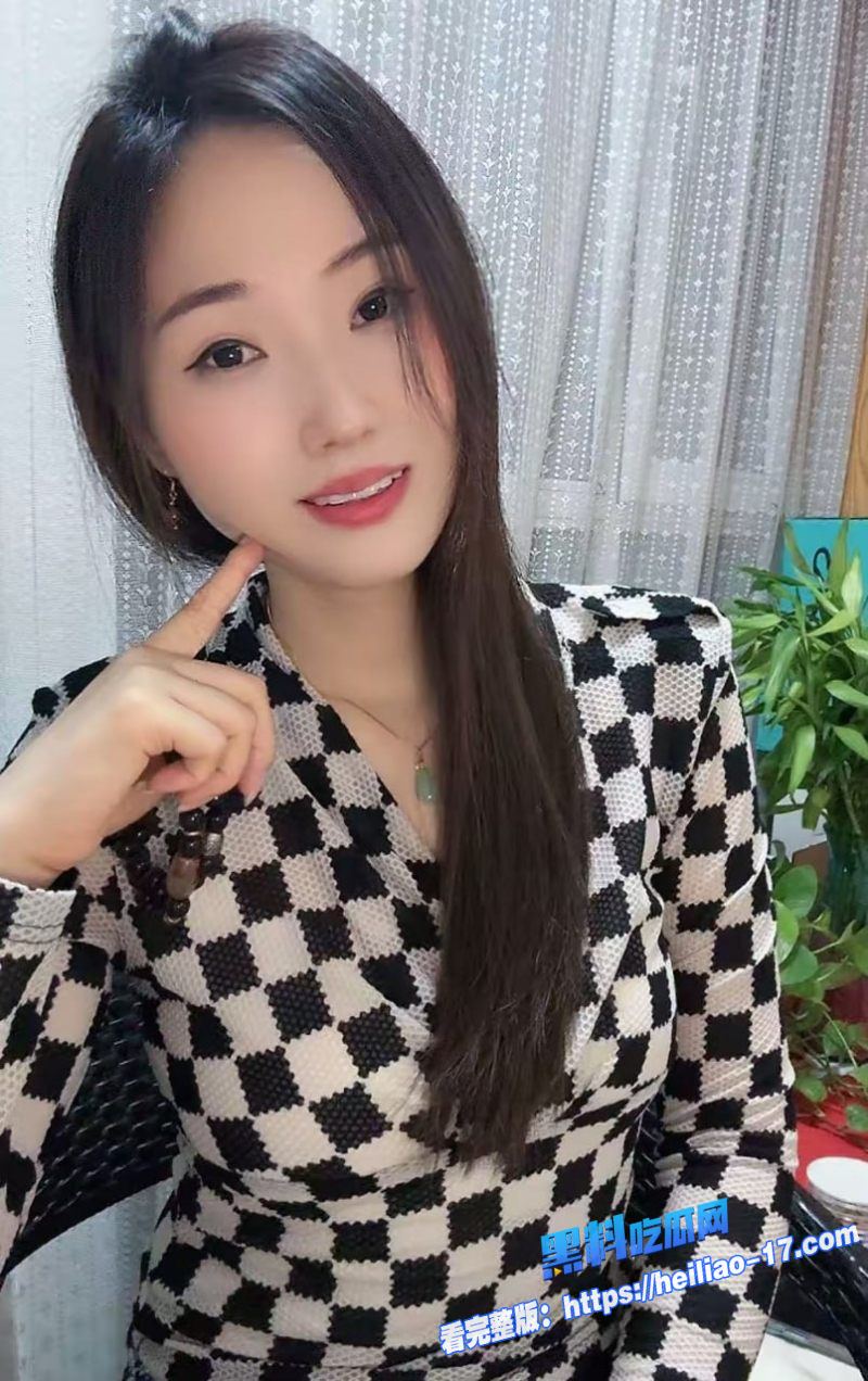 乱伦大神偷情猛操骚货嫂子少妇被顶到狂喷三次3