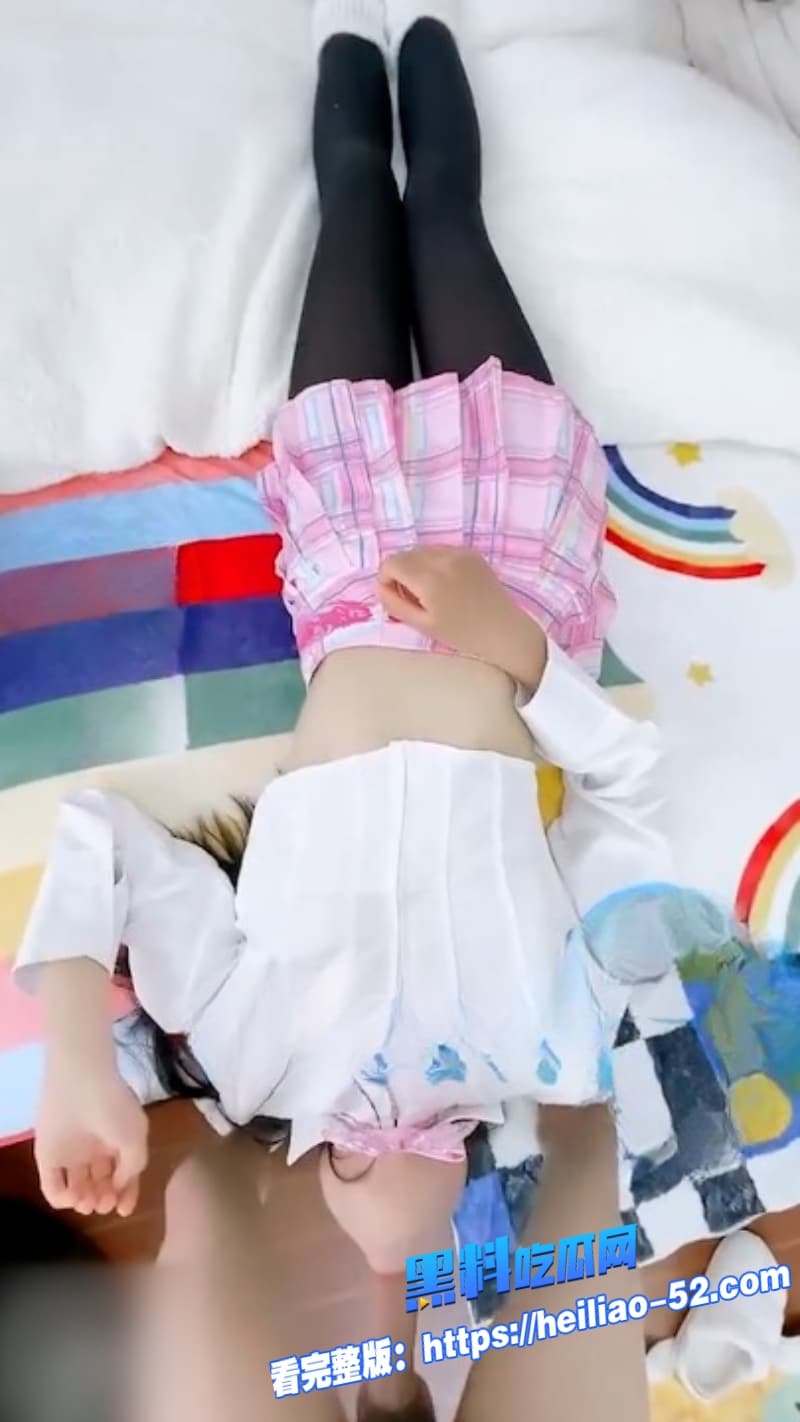 海角父女乱伦女儿生气我哄女儿给她买洛丽塔然后让我三洞齐开 还是女儿的骚穴嫩啊 2 海角父女乱伦女儿生气我哄女儿给她买洛丽塔然后让我三洞齐开 还是女儿的骚穴嫩啊 2