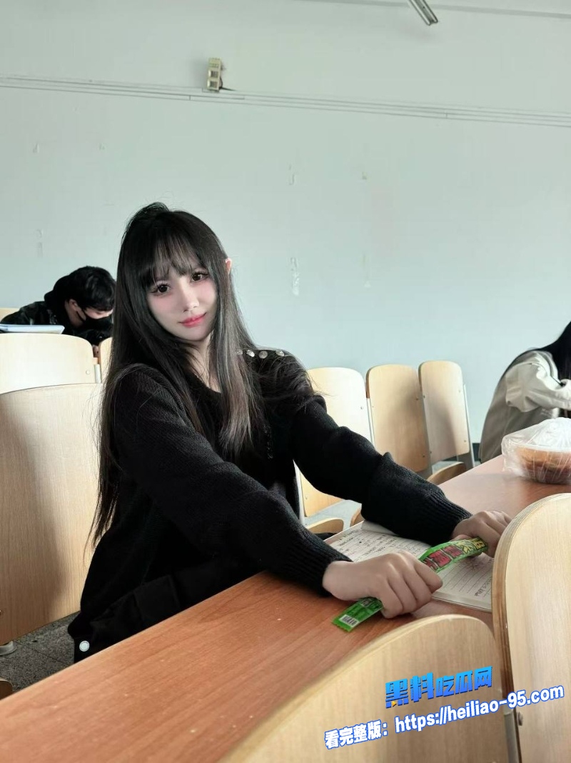 极品粉毛黑口罩学妹9