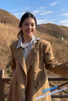 三只羊女网红 小允儿 援交视频曝光 露脸视频已被实锤 评论区陷入舆论漩涡！图01