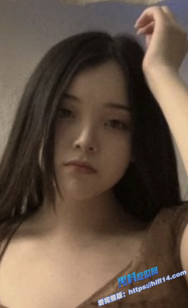 瓜友投稿 广东深圳曝光老婆自慰的瞬间 少妇的欲望太强大根吃不饱！1
