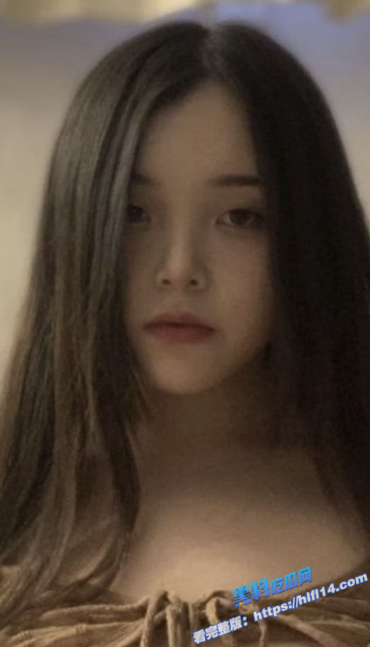 瓜友投稿 广东深圳曝光老婆自慰的瞬间 少妇的欲望太强大根吃不饱！3