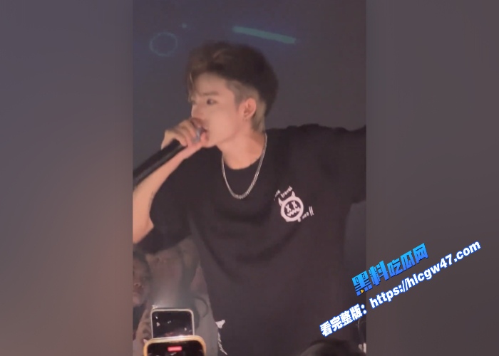 抖音70万粉网红Seven老男孩儿顶级海王人设崩塌与多位女生发生关系阳光小奶狗的面具下藏着时间管理大师 图4WH700x500px 抖音70万粉网红Seven老男孩儿顶级海王人设崩塌与多位女生发生关系阳光小奶狗的面具下藏着时间管理大师 图4WH700x500px