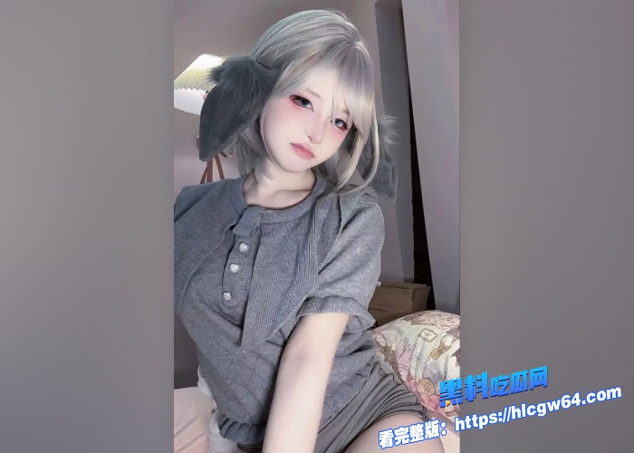 瓜友投稿二次元小网红女友醉酒后出轨被瓜友发现分手后曝光录音证据和性爱视频受伤的总是瓜友啊不过这逼有这么香吗暴风狂舔3分钟 2