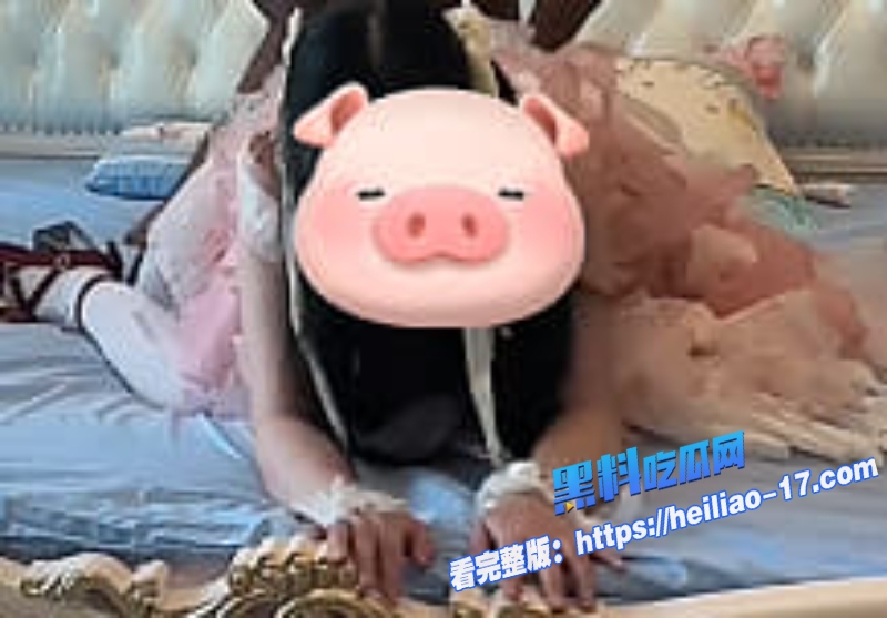 推特媚黑网红萝莉冰凌紫萱大战巨根大老黑第三视角男友掌镜拍摄7 推特媚黑网红萝莉冰凌紫萱大战巨根大老黑第三视角男友掌镜拍摄7
