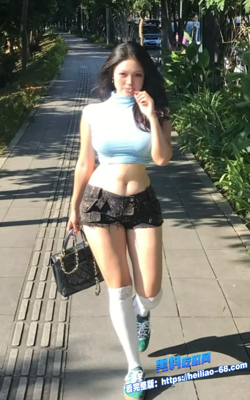 真实叔嫂乱伦巨乳嫂子身穿性感黑丝疯狂勾引白虎嫩穴被巨屌疯狂爆干全程诱惑满满6