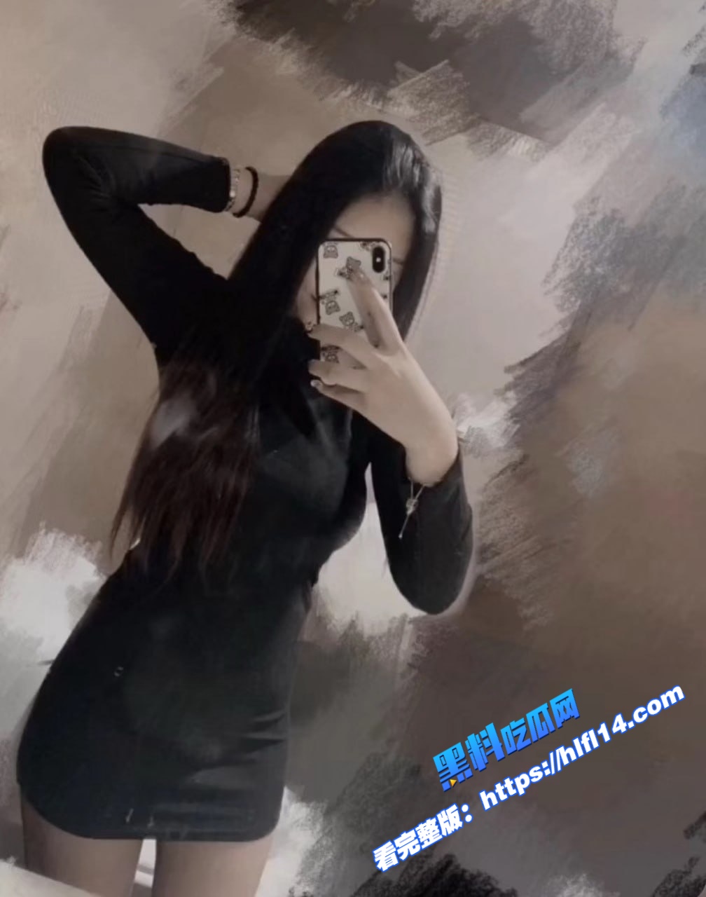 台湾反差精神小妹在各种场所全裸自拍，天使一般的颜值，菩萨一般的心肠，且看且珍惜 图2