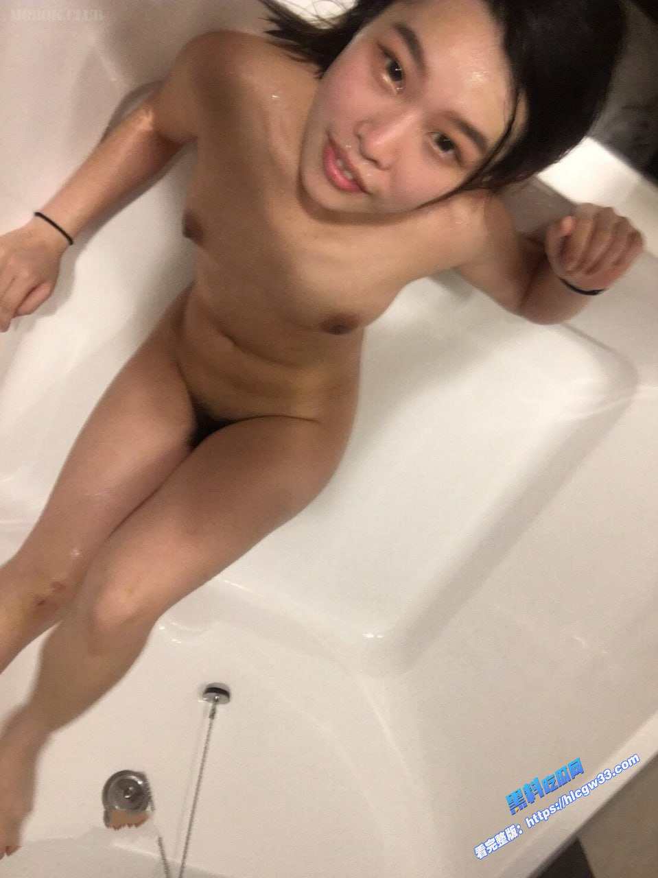 顶级少妇萱萱与老公拍摄不雅视频曝光风韵犹存的母狗被大屌爆操床上可太骚了 图10