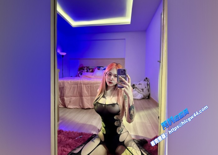 OnlyFans福利姬人妻Namii暗黑纹身反差婊巨乳母狗和男友自拍性爱视频真的好想操 图6WH700x500px