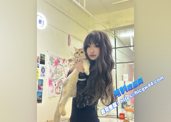 辽宁商贸职业学院精神小妹床上化身骚母狗抠逼自慰的叫声充满整个房间 图4WH700x500px 辽宁商贸职业学院精神小妹床上化身骚母狗抠逼自慰的叫声充满整个房间 图4WH700x500px