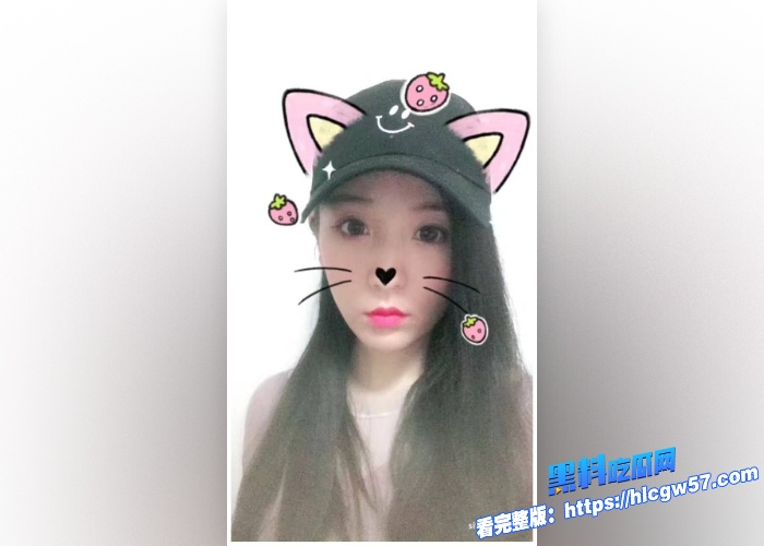 极品高颜值少妇 跟情人在家里偷情做爱 视频流出 鸡吧插入骚逼，抽插时表情非常享受，估计是太久没有满足了，全程骚话不断 对白精彩 4