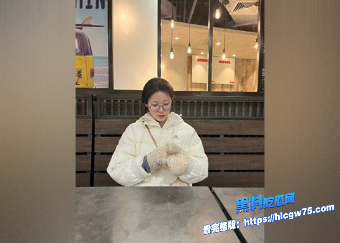 广州刘彤彤与男友激情做爱私拍流出极品反差婊贝调教淫荡听话骚母狗无套插入白浆疯狂往外倾泻 7 广州刘彤彤与男友激情做爱私拍流出极品反差婊贝调教淫荡听话骚母狗无套插入白浆疯狂往外倾泻 7