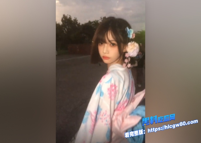 抖音百万颜值网红不要乱倒垃圾我是谁我也不知道早期和金主线下啪啪黑历史视频曝光完美露脸实锤长得真水嫩爱了 图2 抖音百万颜值网红不要乱倒垃圾我是谁我也不知道早期和金主线下啪啪黑历史视频曝光完美露脸实锤长得真水嫩爱了 图2