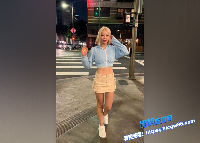 亚裔网红女神Kittylixo付费合集流出狂野抽插性爱私拍纤指抠穴自慰浪叫高潮诱惑直击欲仙欲死灵魂 3