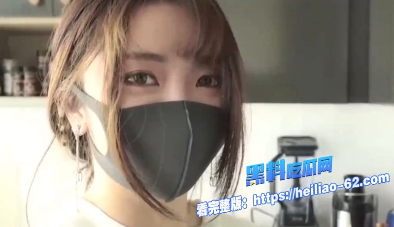 黑料吃瓜网独家锐评OnlyFans八大女神从神颜不老到渐入颓势1