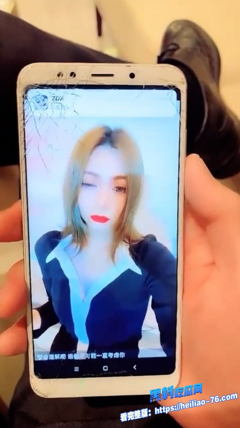 佛山院子人妻女下属白天办公室厕所被领导后入狂干彻底沦为上司的专属肉便器7
