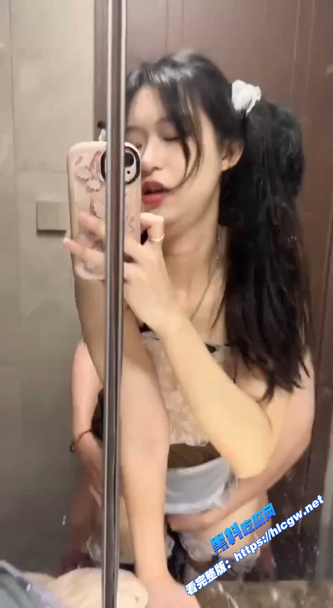 双马尾萝莉学生照片