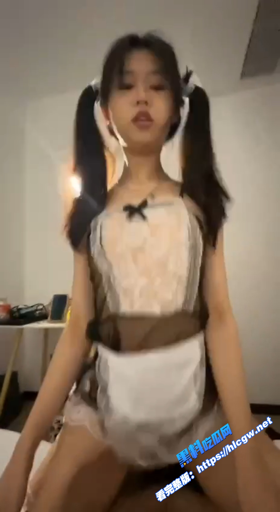 双马尾萝莉学生照片