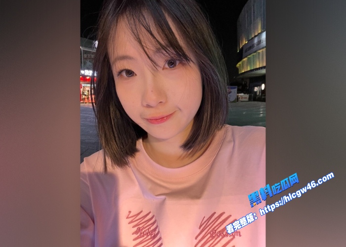 清纯可爱学生妹张熳钰与小男友自拍性爱视频穿着黑丝JK服被肉棒爆插 图1WH700x500px