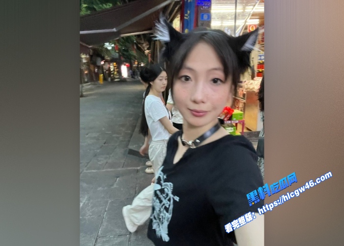 清纯可爱学生妹张熳钰与小男友自拍性爱视频穿着黑丝JK服被肉棒爆插 图5WH700x500px