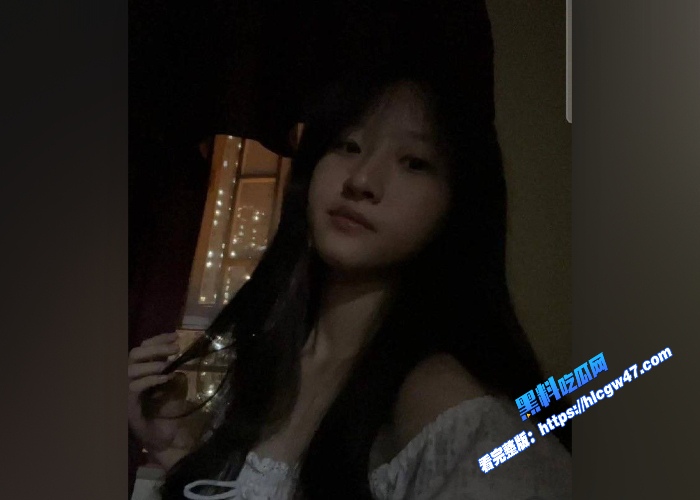 全网首发香港清纯学生妹大尺度私拍视频流出肤白貌美粉嫩三点与男友激情打炮 图4WH700x500px 全网首发香港清纯学生妹大尺度私拍视频流出肤白貌美粉嫩三点与男友激情打炮 图4WH700x500px