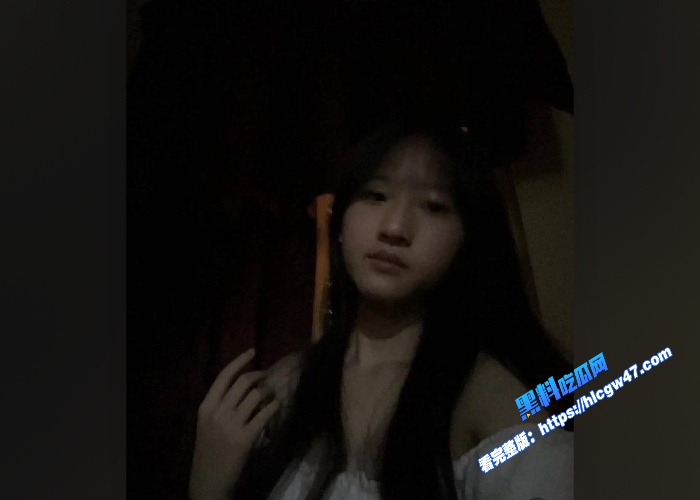 全网首发香港清纯学生妹大尺度私拍视频流出肤白貌美粉嫩三点与男友激情打炮 图5WH700x500px 全网首发香港清纯学生妹大尺度私拍视频流出肤白貌美粉嫩三点与男友激情打炮 图5WH700x500px